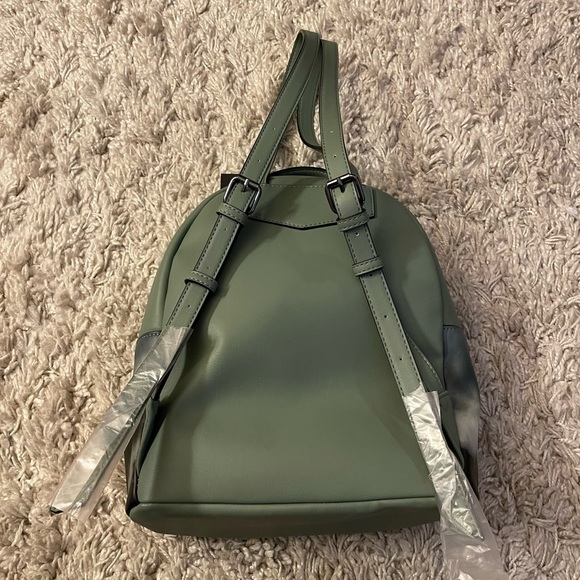 🍃Deep Green Leather Mini Backpack - Picture 3 of 9